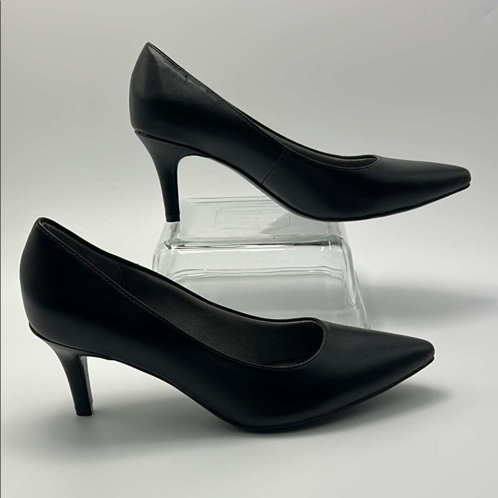 Lifestride Sevyn Pump Pointy Toe Professional Classic 8w Black Faux Leather NWOT - Picture 6 of 15